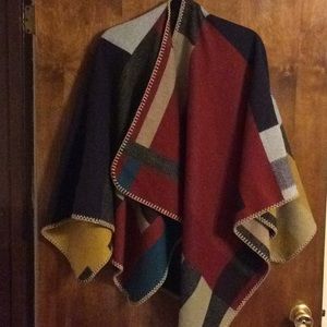 Colorblock Poncho wrap